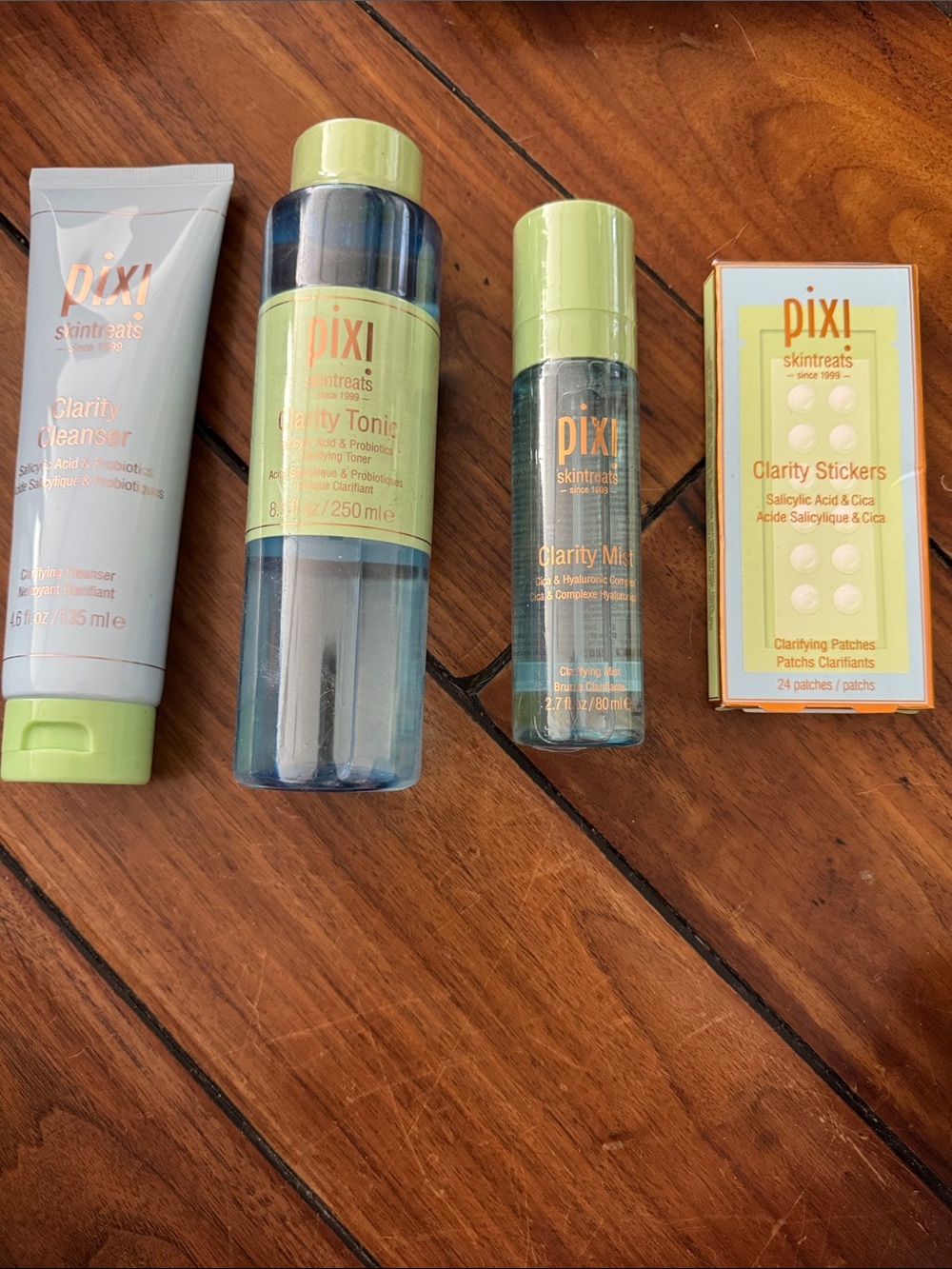 Pixi Clarity Skincare Set in Light Green and Blue